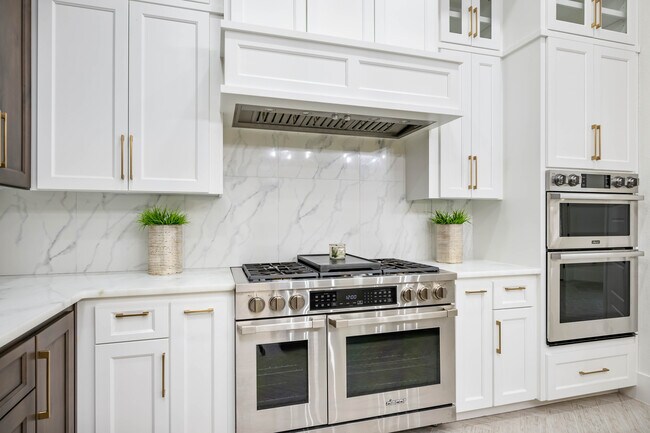 Building Photo - 846 Maximino Ridge Rd.