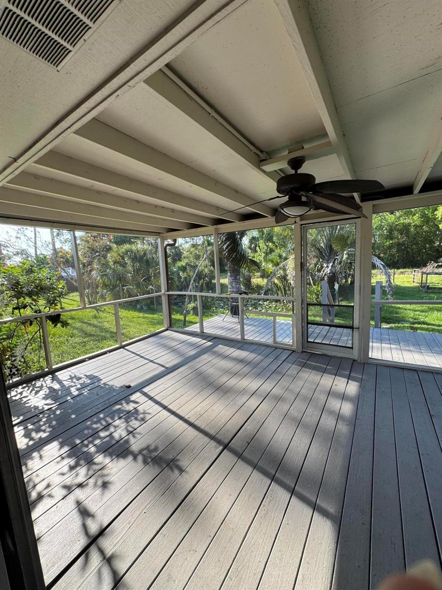 Building Photo - 13529 42nd Rd N