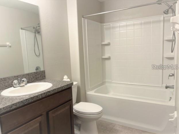 Building Photo - 10643 Lake Montauk Dr