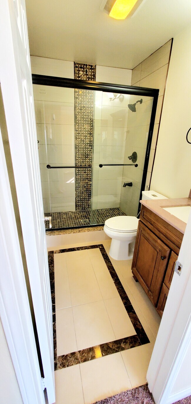 Guest Bath - 9880 11th St