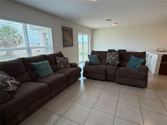 Building Photo - 126 Plantation Dr