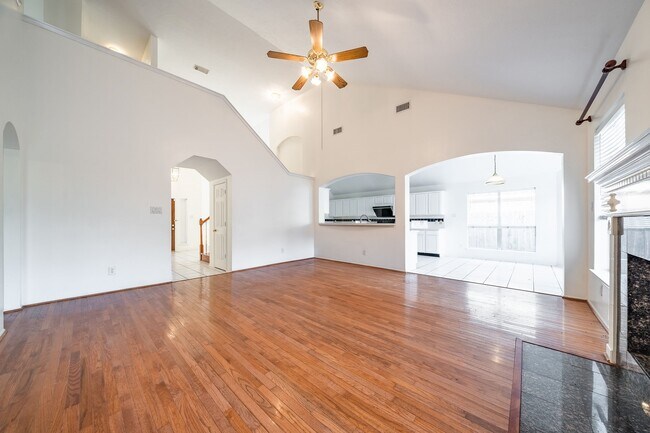 Building Photo - 3627 Heritage Colony Dr