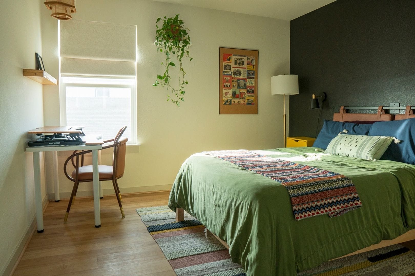 Building Photo - 7716 Jacobean WY