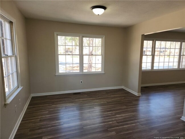 Building Photo - 7567 Carrollburg Dr