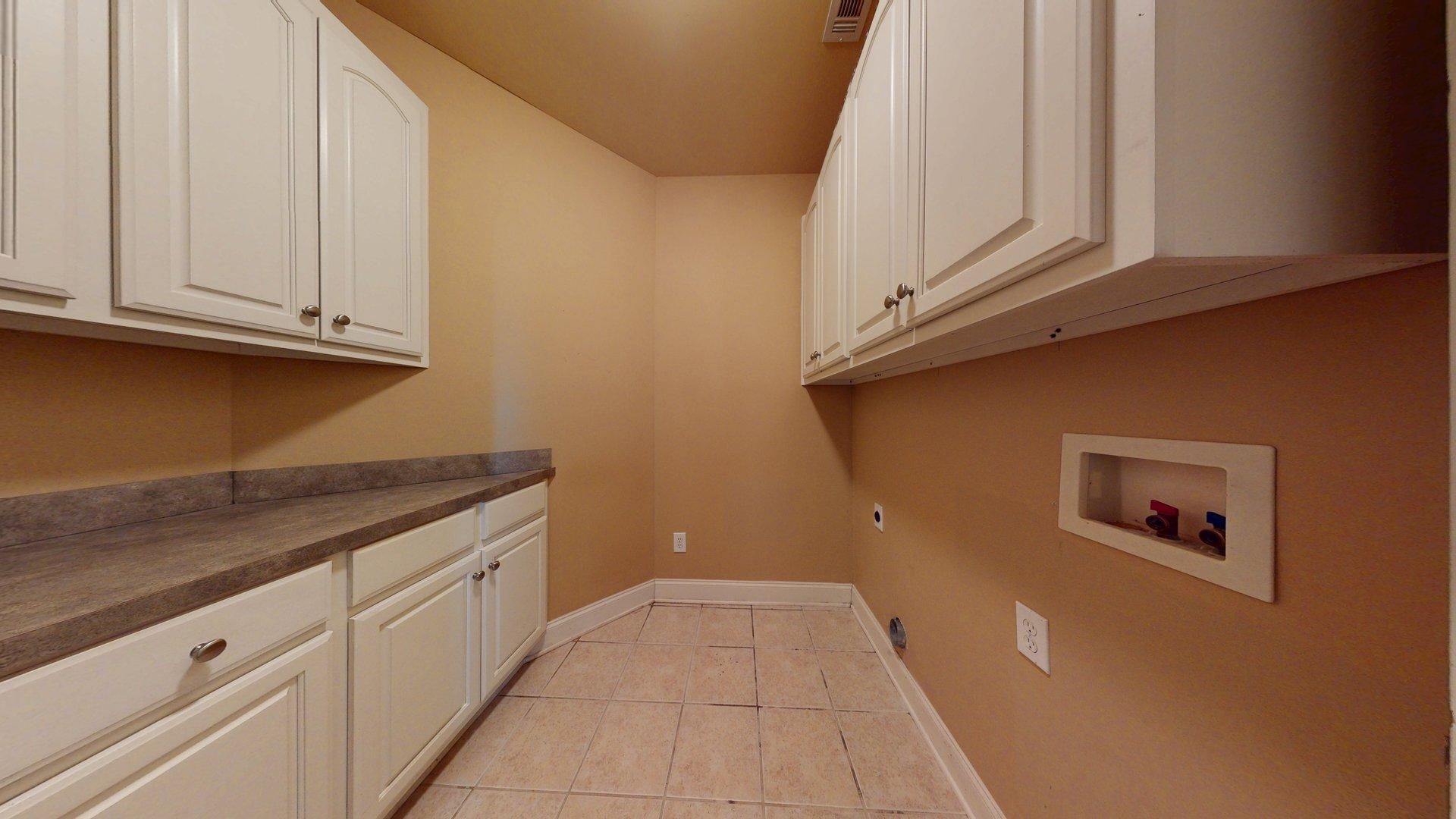 Building Photo - 461 Belmonte Dr