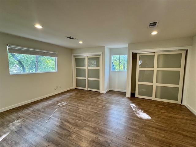 Building Photo - 211 Mill Creek Dr