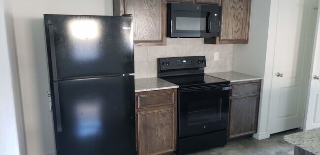 Building Photo - Killeen Duplex