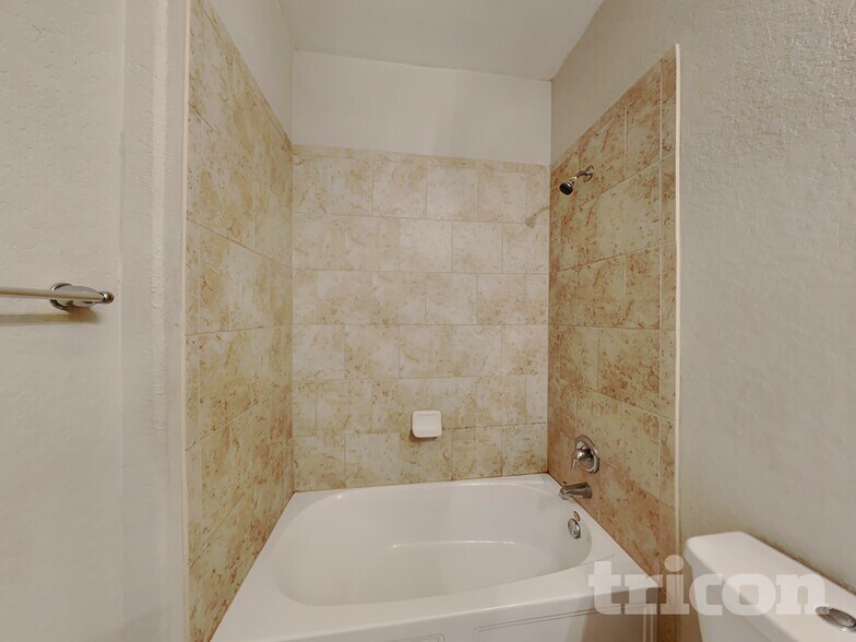 Building Photo - 6411 Candlepass Dr