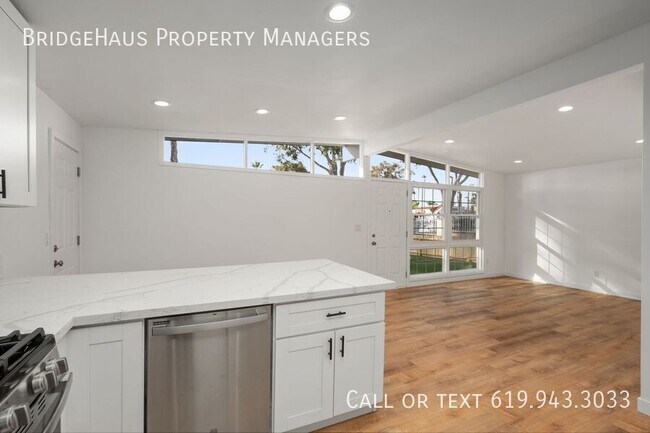 Building Photo - 4161 Clairemont Mesa Blvd