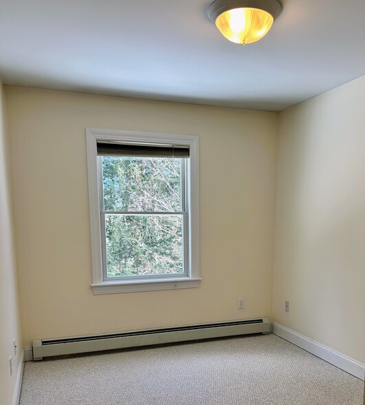 Bedroom 2, carpeted - 4 Evergreen Dr