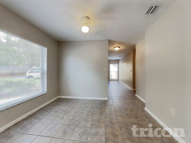 Building Photo - 1408 Highview Rd