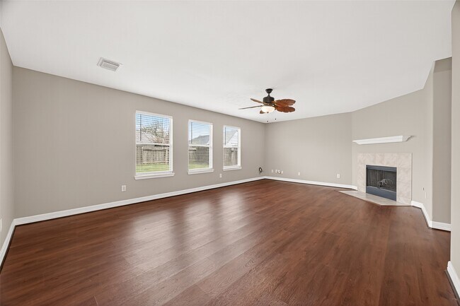 Building Photo - 1411 Heathcote Ln