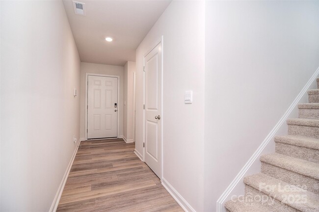 Building Photo - 5155 Hyrule Dr