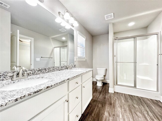 Building Photo - 1721 Charismatic Dr