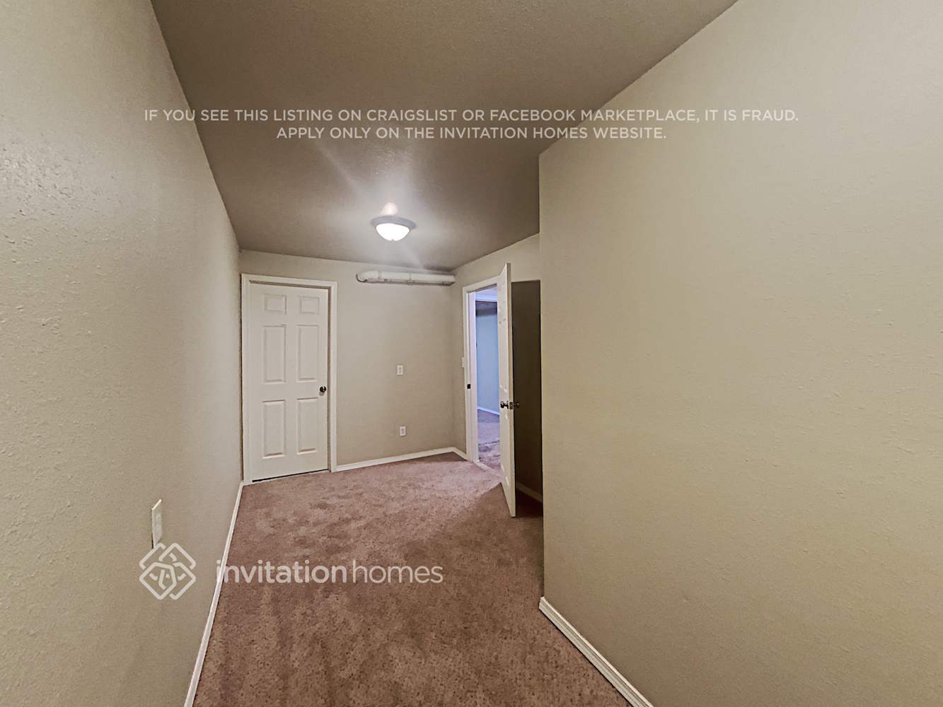 Building Photo - 6605 S 127th Pl