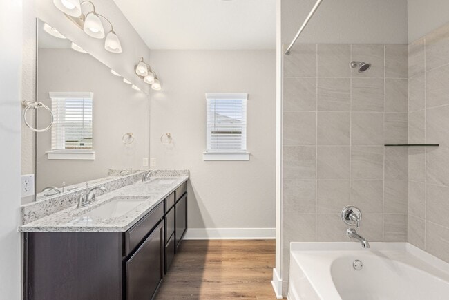 Building Photo - 8110 Bridgepointe Dr