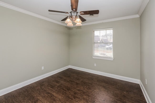 Building Photo - 140 Trimble St