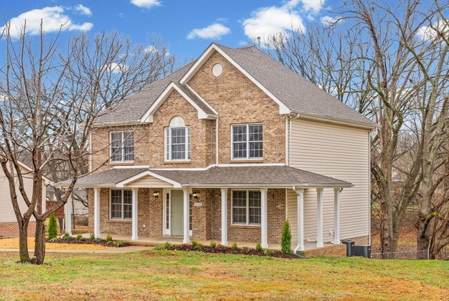 Building Photo - Spacious 3 bedroom 2 1/2 bath home for rent!