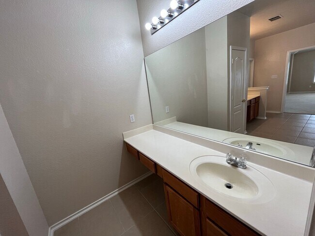 Building Photo - 21114 Villa Valencia