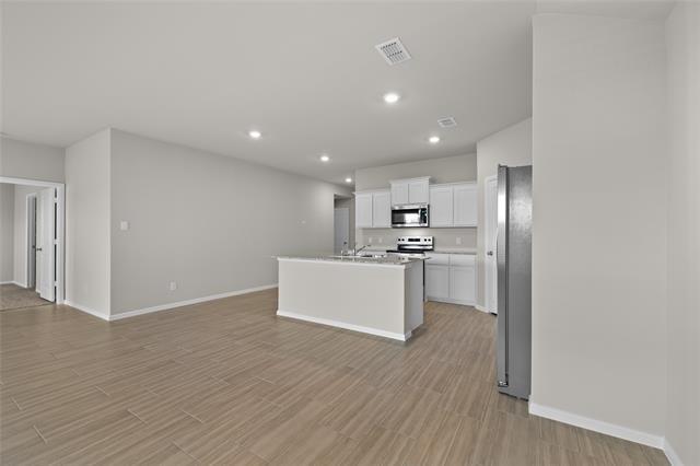 Building Photo - 552 Crestridge Dr N