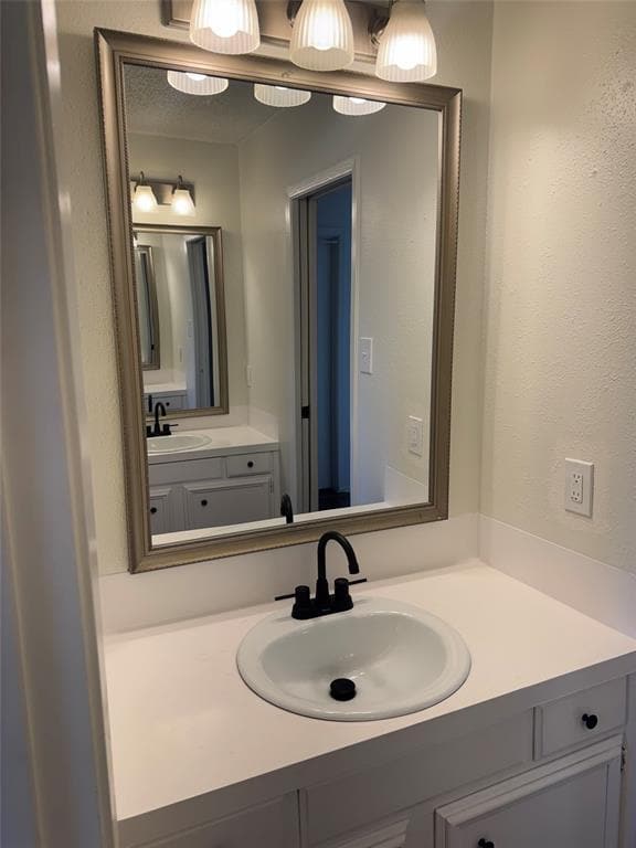 Building Photo - 1706 Elmhurst Dr