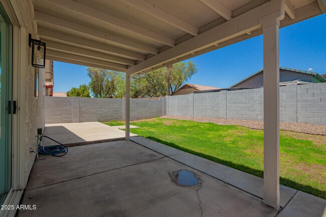 Building Photo - 3014 W Zachary Dr