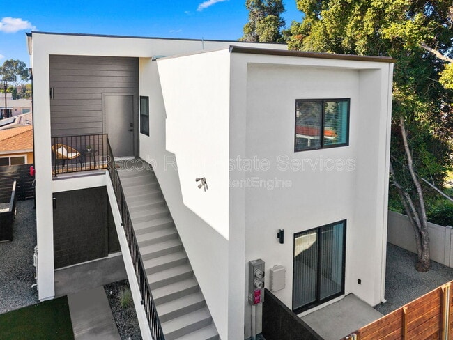 Building Photo - 6730 Mohawk St