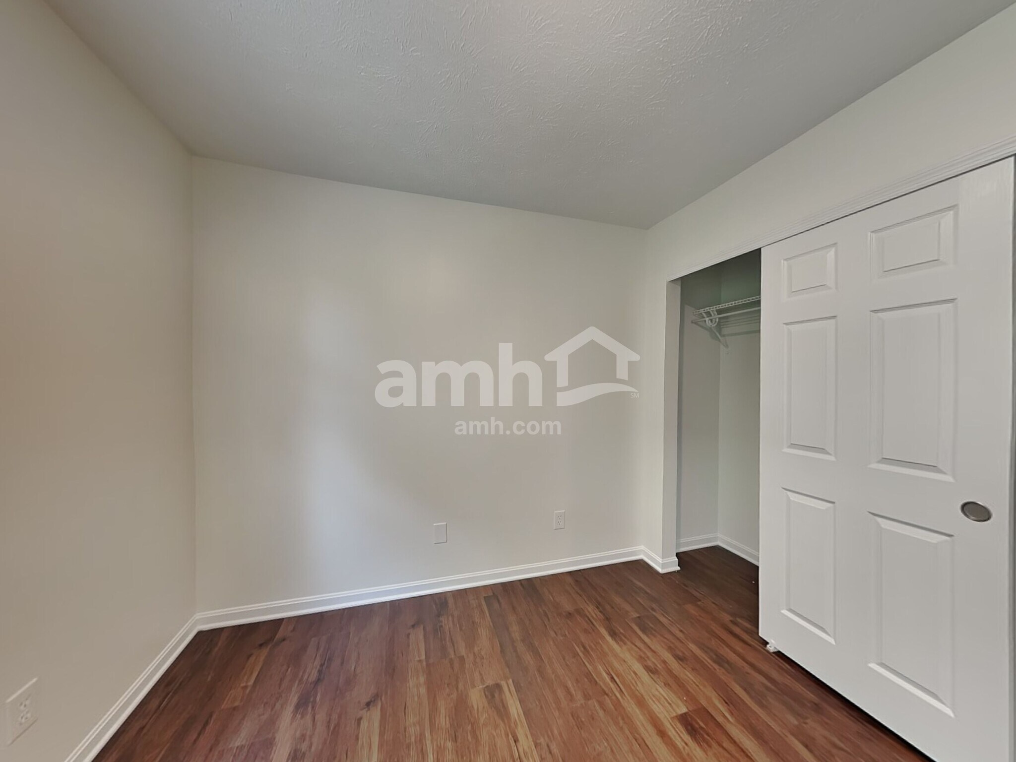 Building Photo - 1279 McGuffey Ln