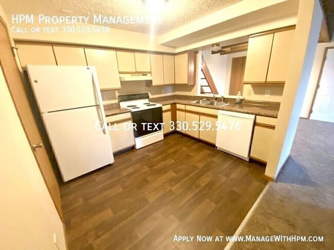 Building Photo - 1876 Ledgewood Blvd NE