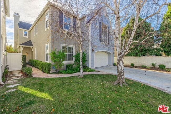 Building Photo - 23810 Bayview Ct