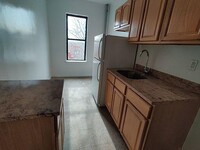 Building Photo - 2 bedroom in BRONX NY 10456