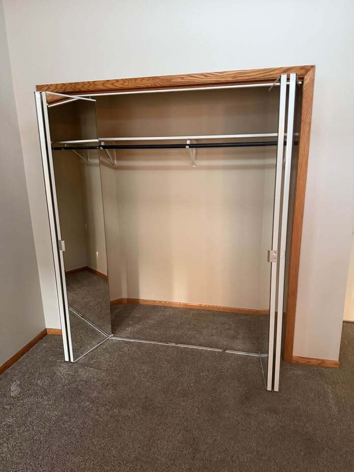 Building Photo - 320 Washington St