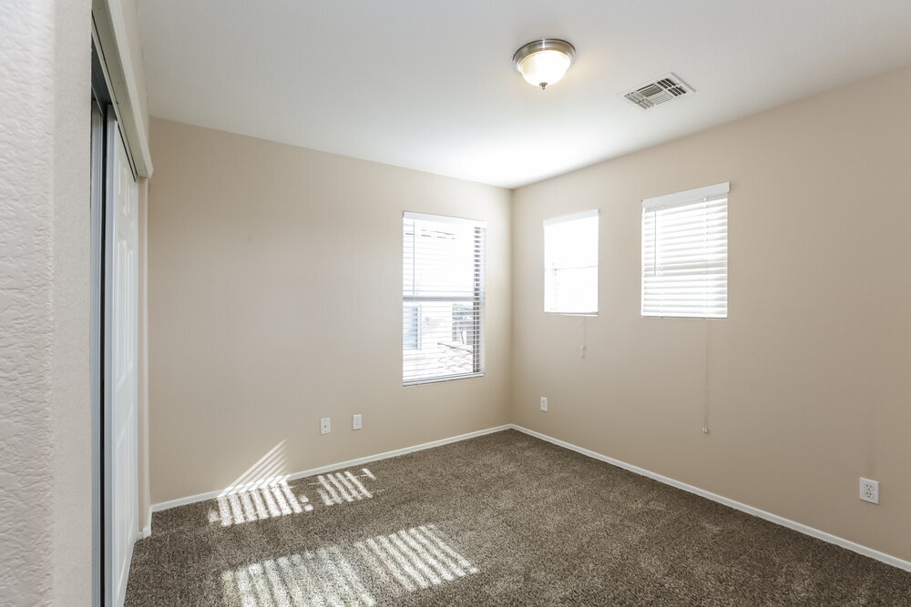 Building Photo - 11242 W Garfield St