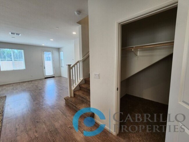 Building Photo - 232 Sweet Bay Ct