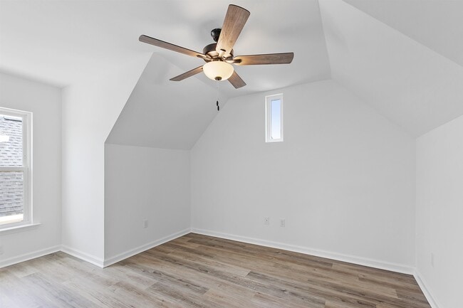 Building Photo - 1363 Landon Hills Dr