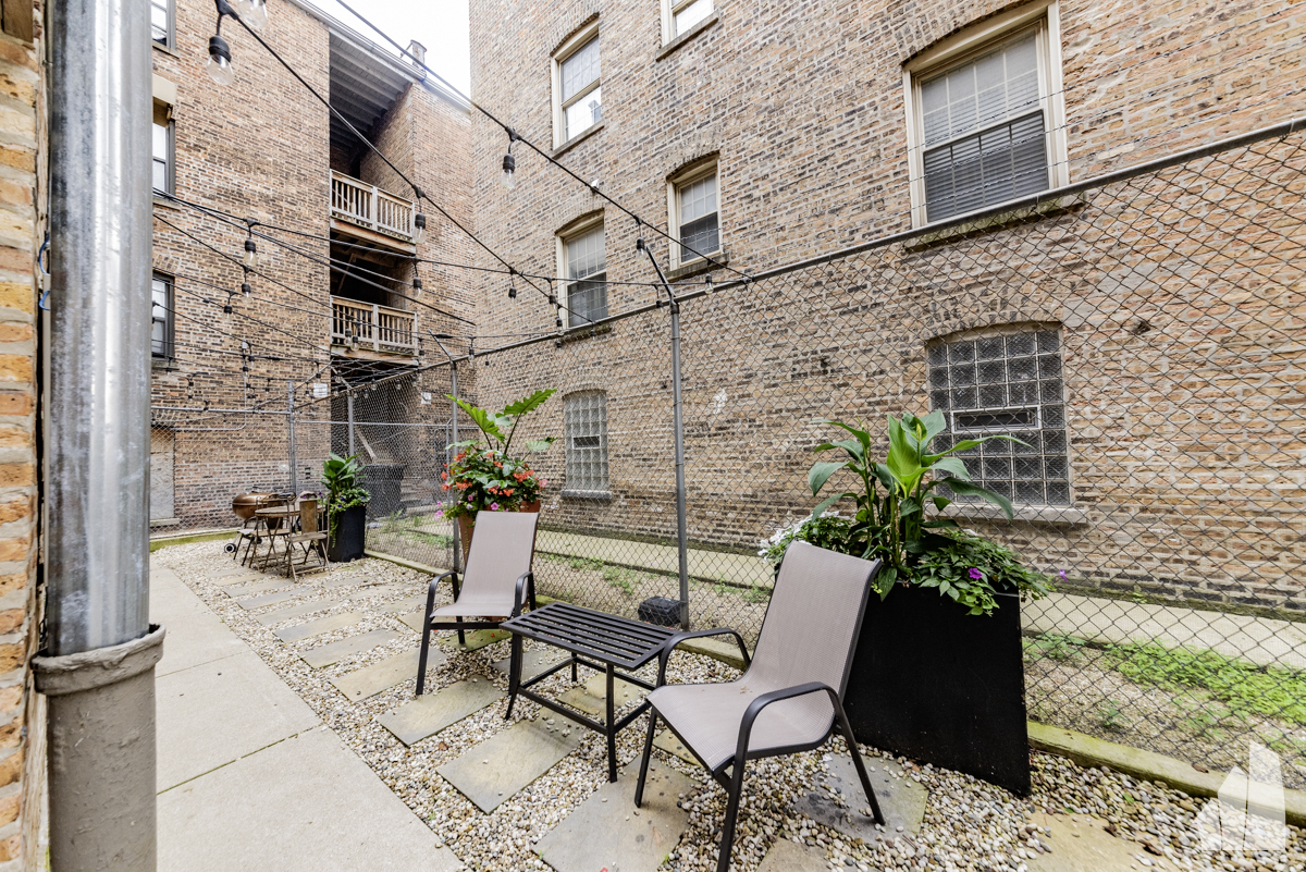 Building Photo - 5204 S Drexel Ave