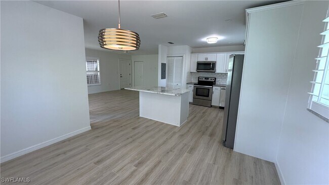 Building Photo - 4170 Crayton Rd