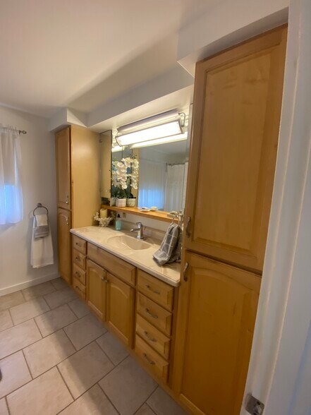 Building Photo - 210 Mount Vernon Ave