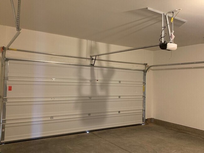 Building Photo - 5712 Oakgate Dr