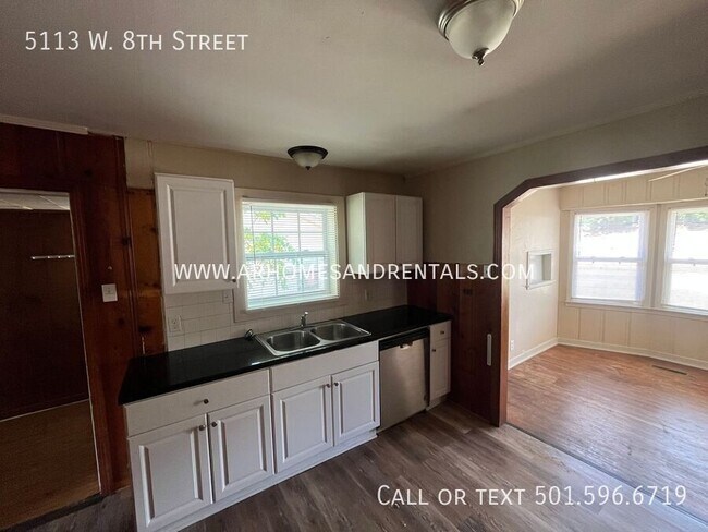 Building Photo - 5113 W 8th St