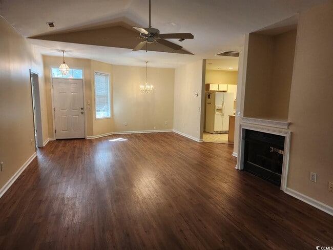 Building Photo - 33 Golf View Ct