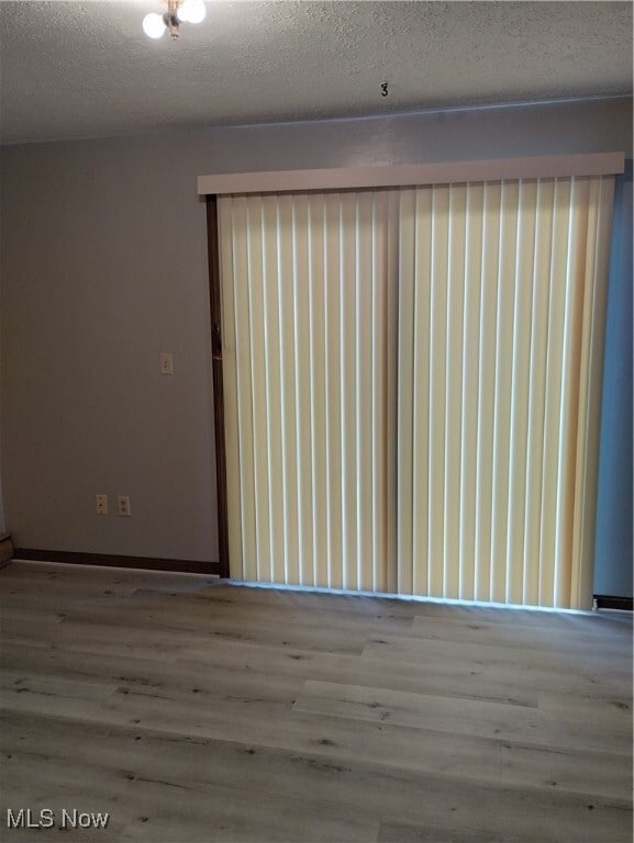 Building Photo - 31 1/2 Elm St