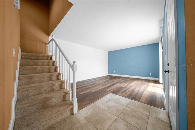 Building Photo - 2142 NE 45th Ave