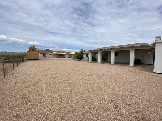 Building Photo - 6582 W Hershey Wy