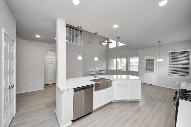 Building Photo - 3102 Trishelle Ct