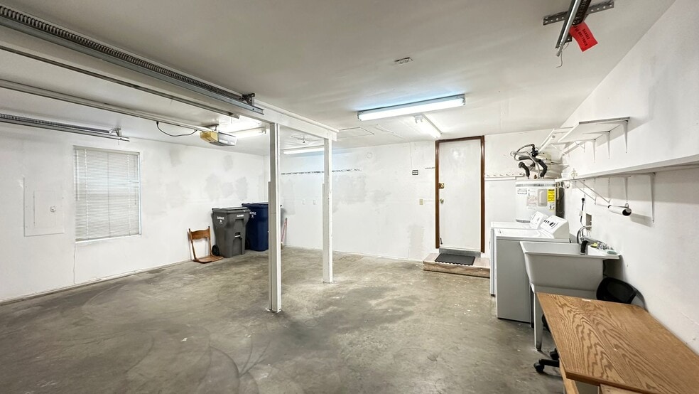 Building Photo - 831 S 310th Pl