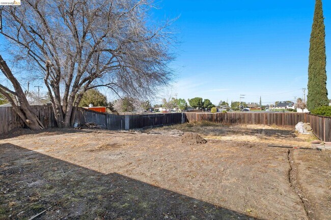 Building Photo - 172 William Way