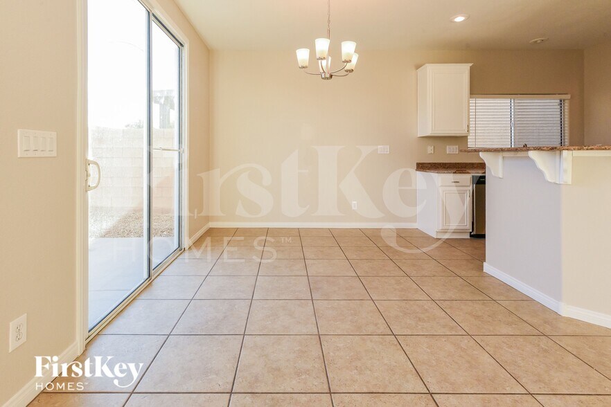 Building Photo - 215 Del Cira Ave