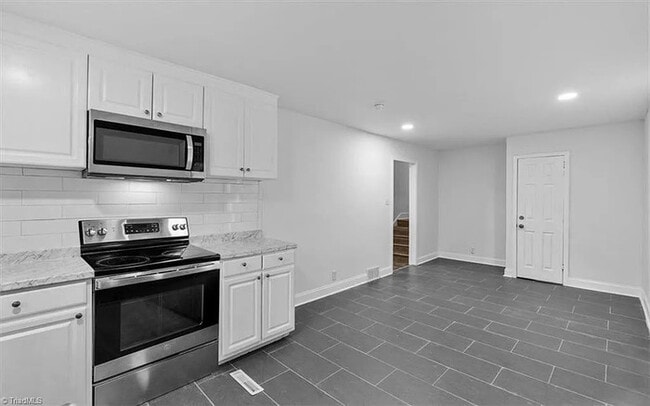 Building Photo - Earn Wealth While Leasing - Like a Homeowner - Lease to Own