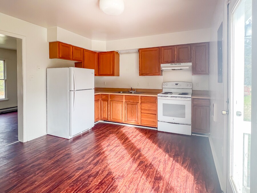 Building Photo - 496 Lancaster Creek Dr